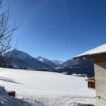 Apartment Wiesenhof - Natur & Weitblick Ueber Innsbruck - Ladestation Fuer Elektroautos Esterno foto