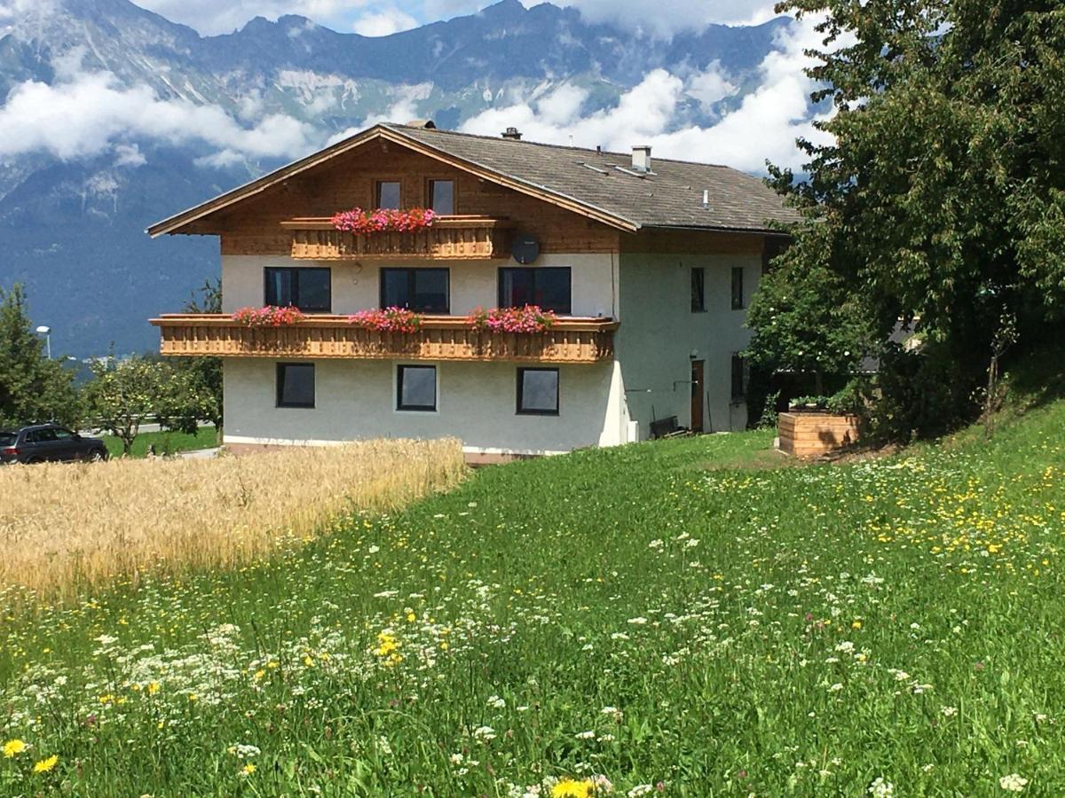 Apartment Wiesenhof - Natur & Weitblick Ueber Innsbruck - Ladestation Fuer Elektroautos Esterno foto