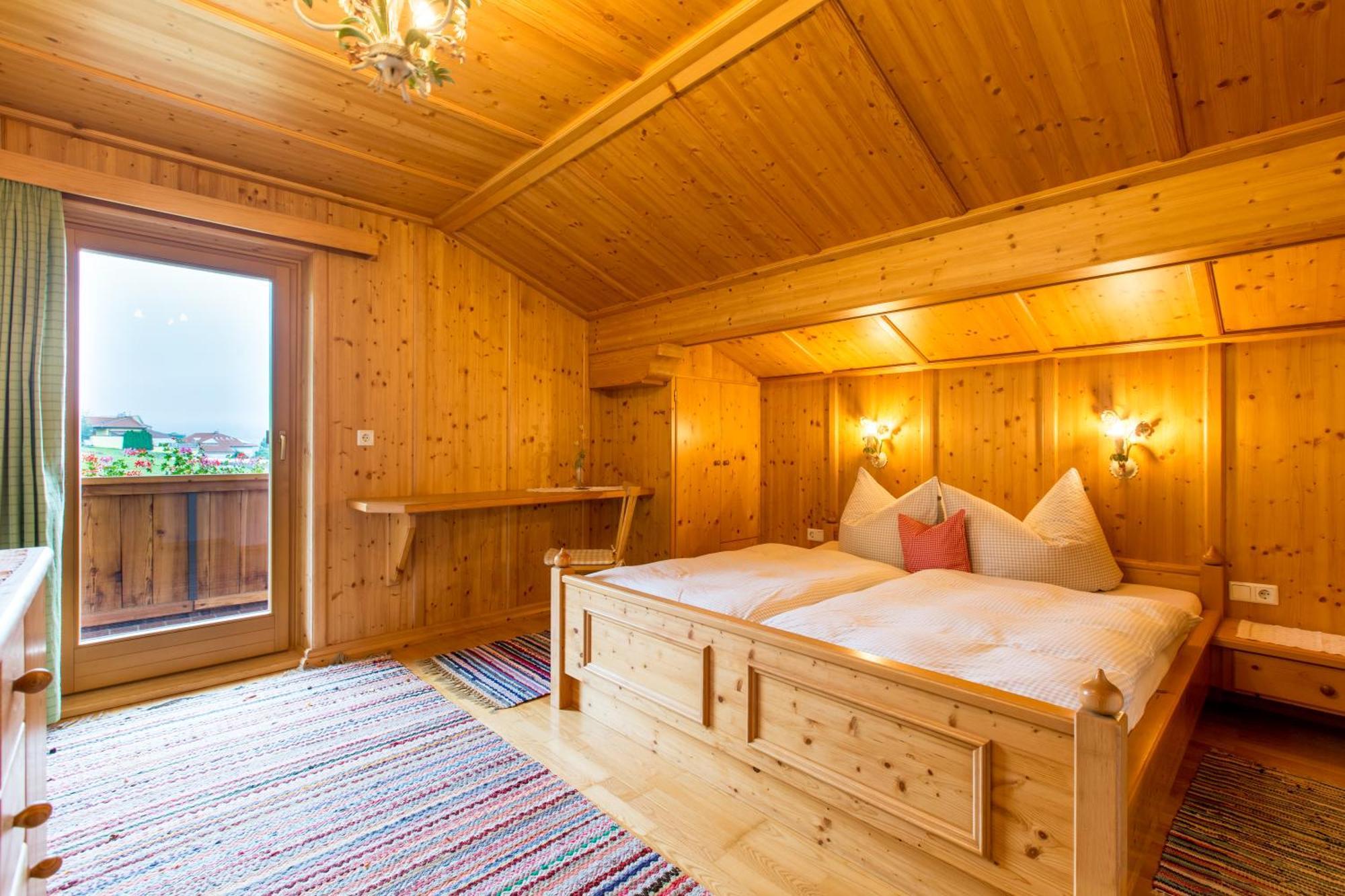 Apartment Wiesenhof - Natur & Weitblick Ueber Innsbruck - Ladestation Fuer Elektroautos Esterno foto